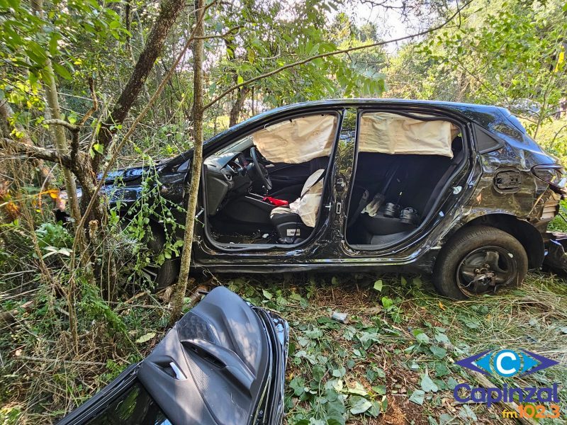 Colisão entre carro e caminhonete deixa homem ferido na BR-282 em Campos Novos