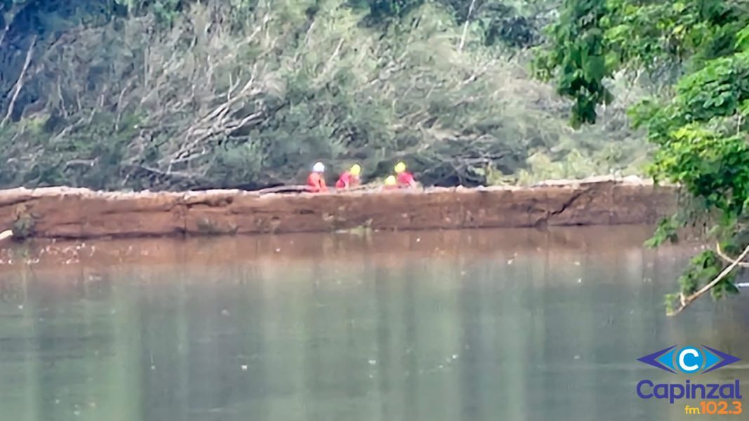 Urgente: Bombeiros encontraram corpo de jovem desaparecida no Rio do Peixe, em Capinzal