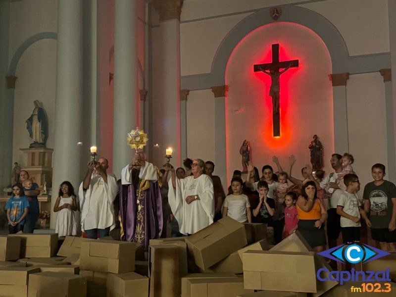 XIII Cerco de Jericó na Paróquia São Paulo Apóstolo