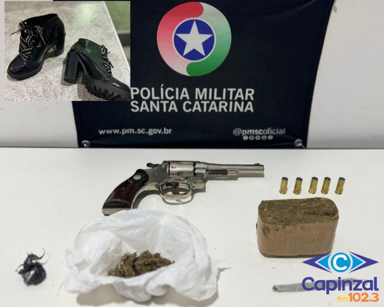 Mulher é presa após agredir policial militar durante apreensão de arma de fogo e drogas em Capinzal