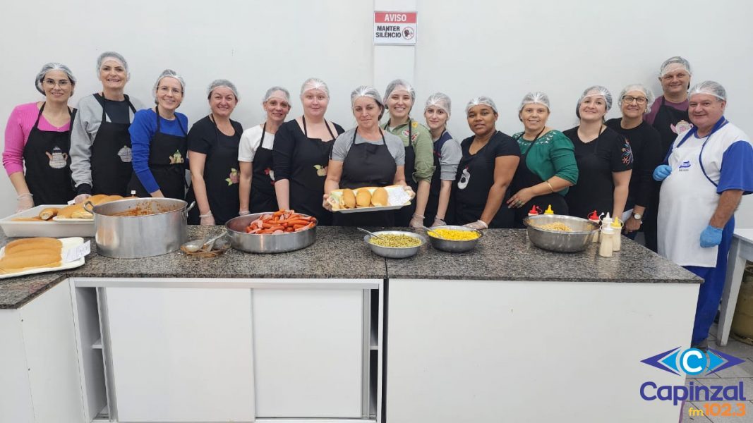 Quarta noite do hot dog da Escola Municipal Viver e Conhecer foi um sucesso