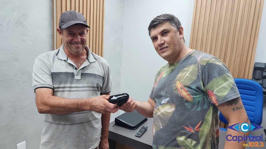 Exemplo de Integridade: Agricultor de Capinzal encontra carteira com documentos e dinheiro e devolve ao dono