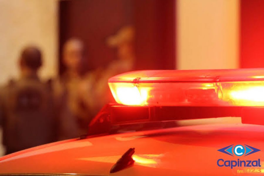Corpos enrolados em lonas são encontrados em beira de estrada