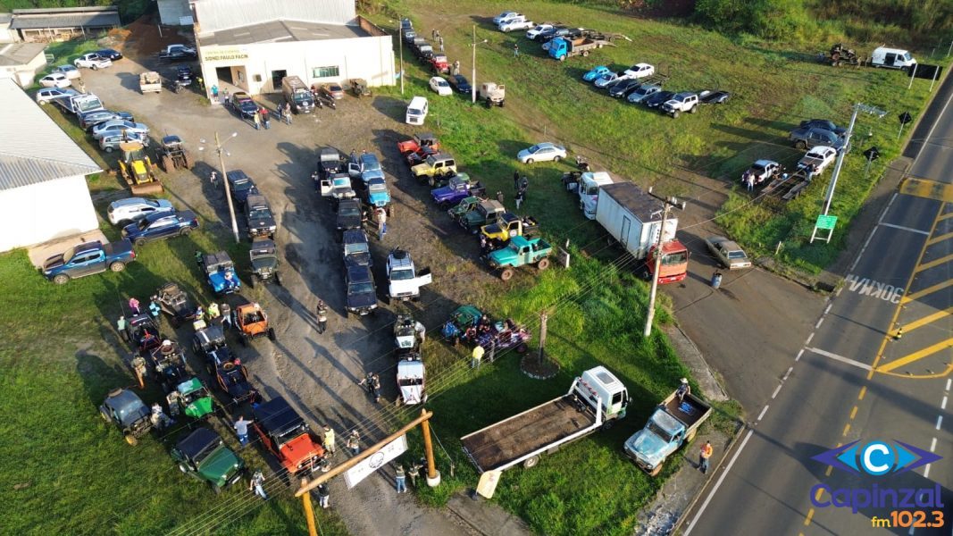 5º Passeio Ponta de Eixo Off Road reuniu mais de 50 veículos em Ouro