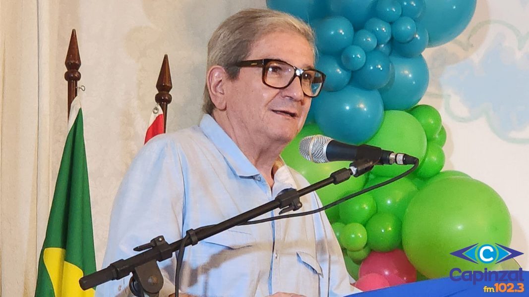Diretor do Centro Educacional Potencial de Ouro ministra curso no Programa de Formação Continuada do SINEPE/SC