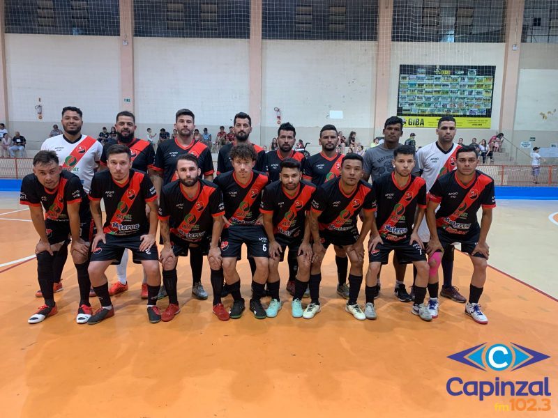 Quatro jogos movimentaram a Copinha Ouro de Futsal neste domingo (10)