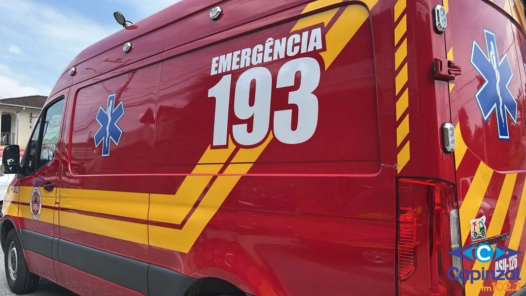 Bombeiros socorrem motociclista após queda em Capinzal