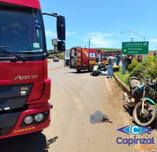 Motociclista fica gravemente ferido após colidir em placa de sinalização em Fraiburgo