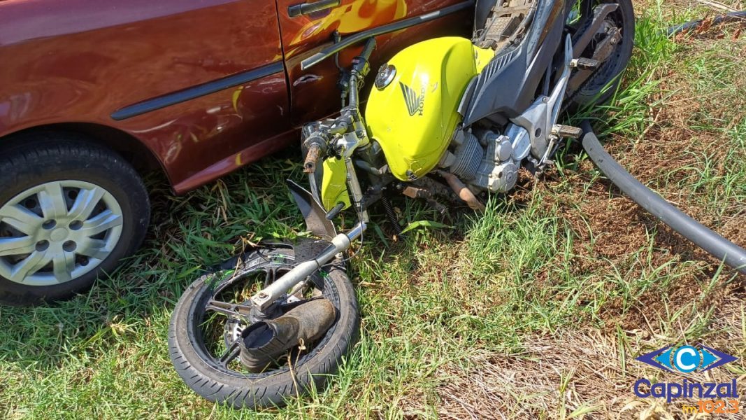 Colisão entre moto e furgão  na SC-150  deixa  motociclista ferido