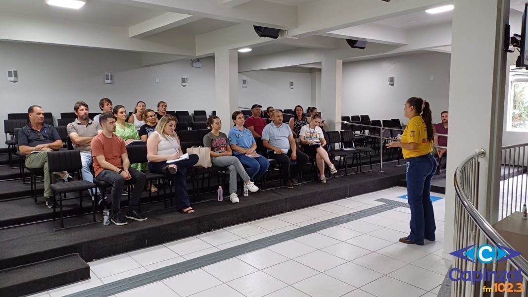 Encontro define Eliane de Quadros como coordenadora do Comitê Intermunicipal da Dengue