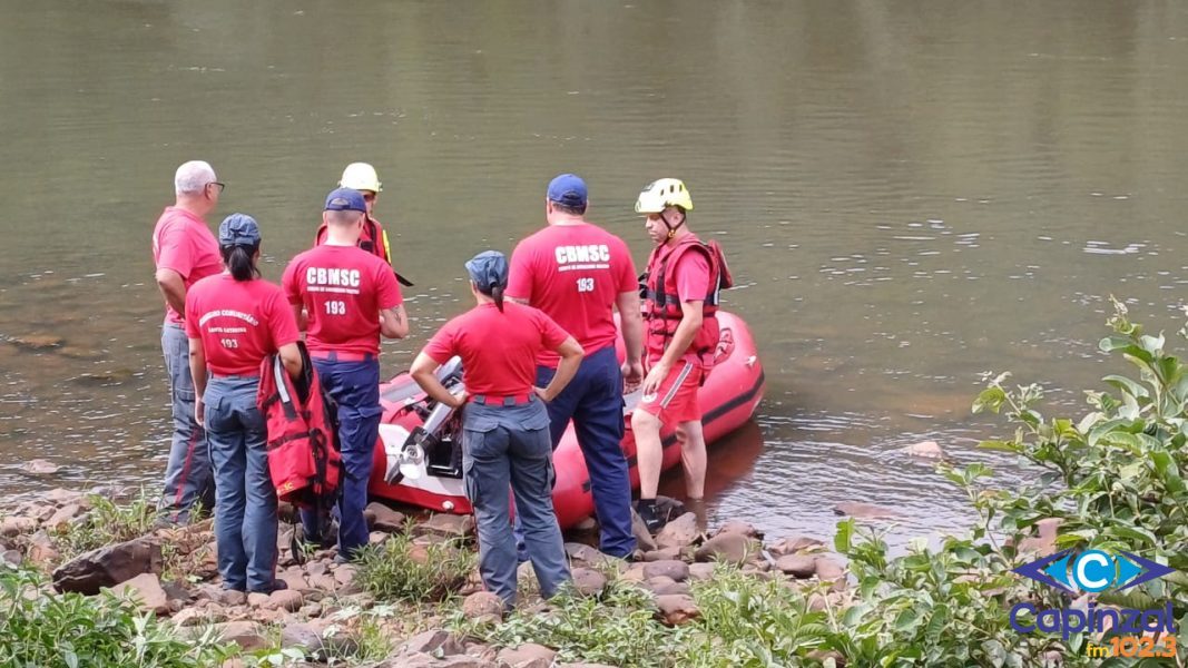 Bombeiros encontram corpo de homem desaparecido no Rio do Peixe, em Ouro