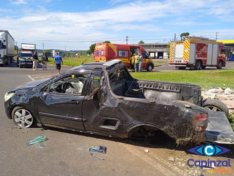 Colisão lateral seguida de capotagem deixou dois feridos na BR 282, em Catanduvas