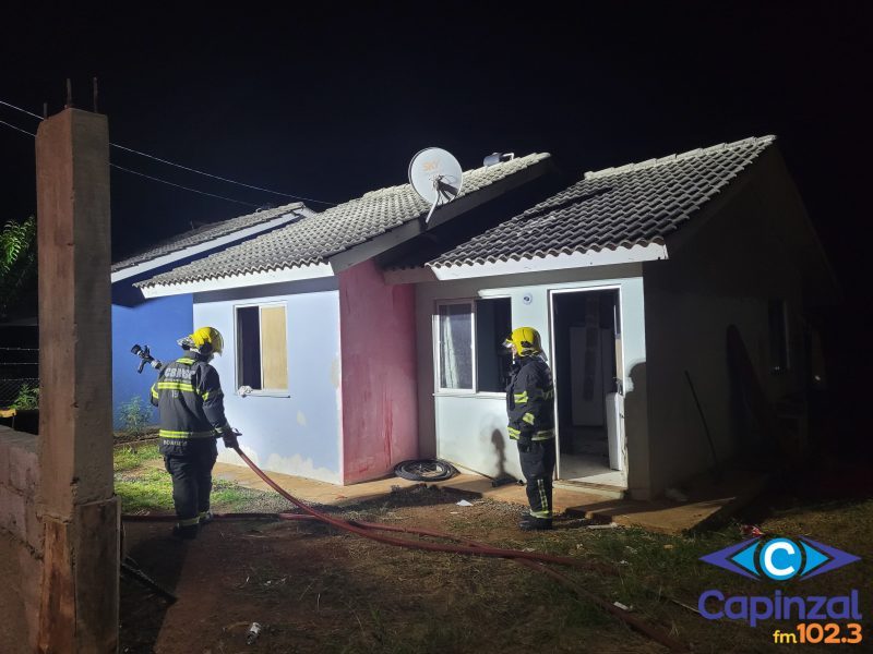 Incêndio atinge residência no Loteamento Nova Capinzal